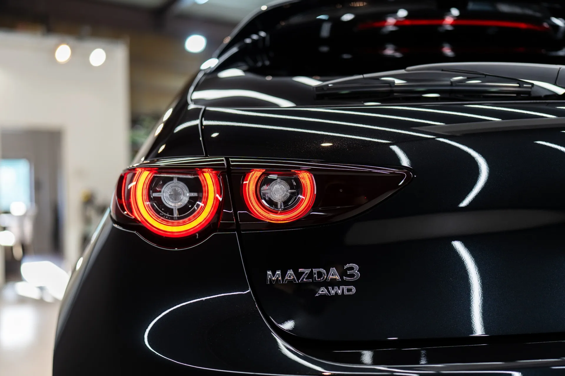 新潟県長岡市より/ガラスコーティング施工/O様MAZDA3/セラミックコーティング