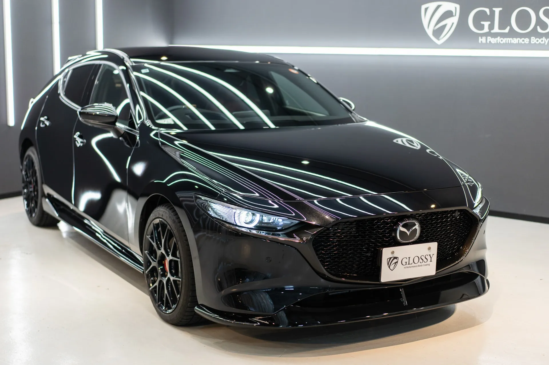 新潟県長岡市より/ガラスコーティング施工/O様MAZDA3/セラミックコーティング